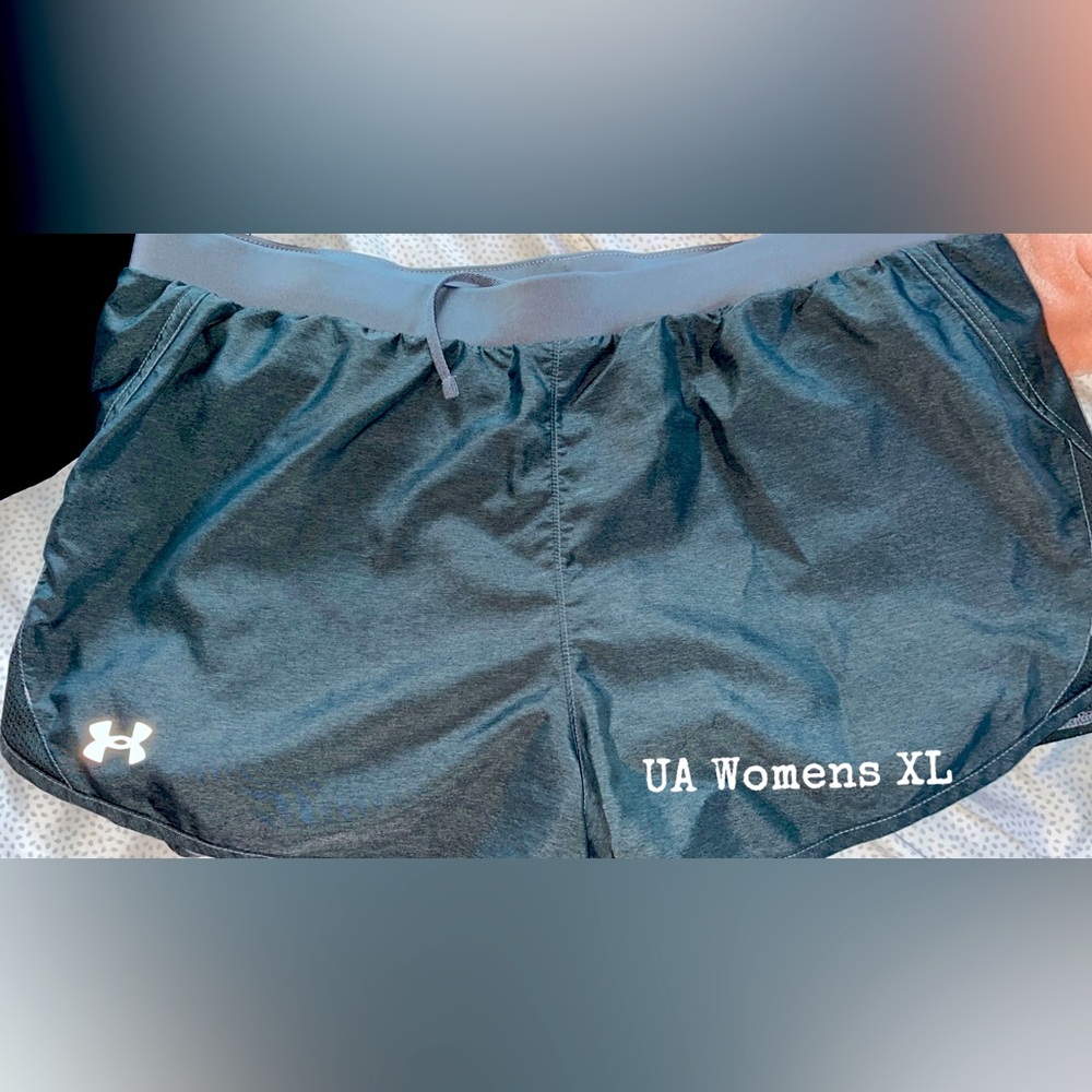 UA womens XL short